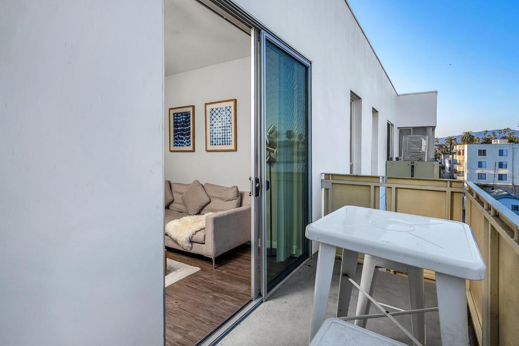 Santa Monica 2 Bed/ 2 Bath Appartement *