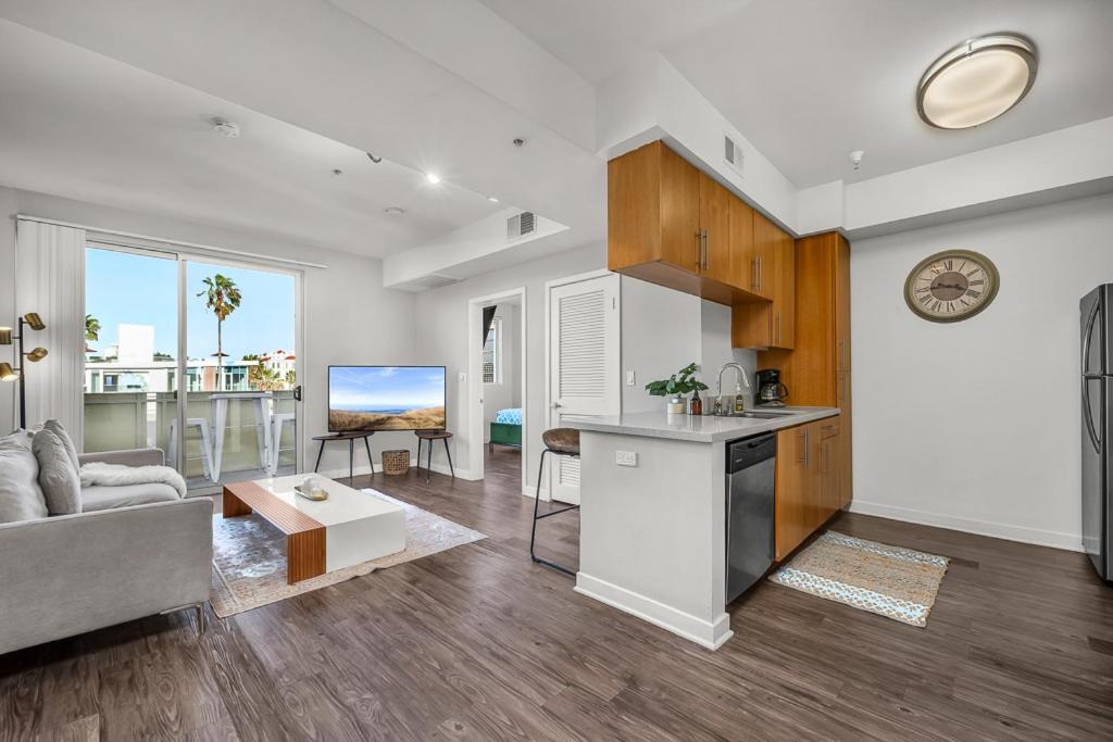 Santa Monica 2 Bed/ 2 Bath Appartement *